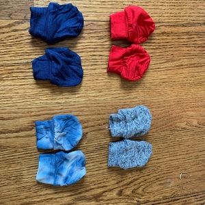 Lou Lou & Company Newborn Mittens